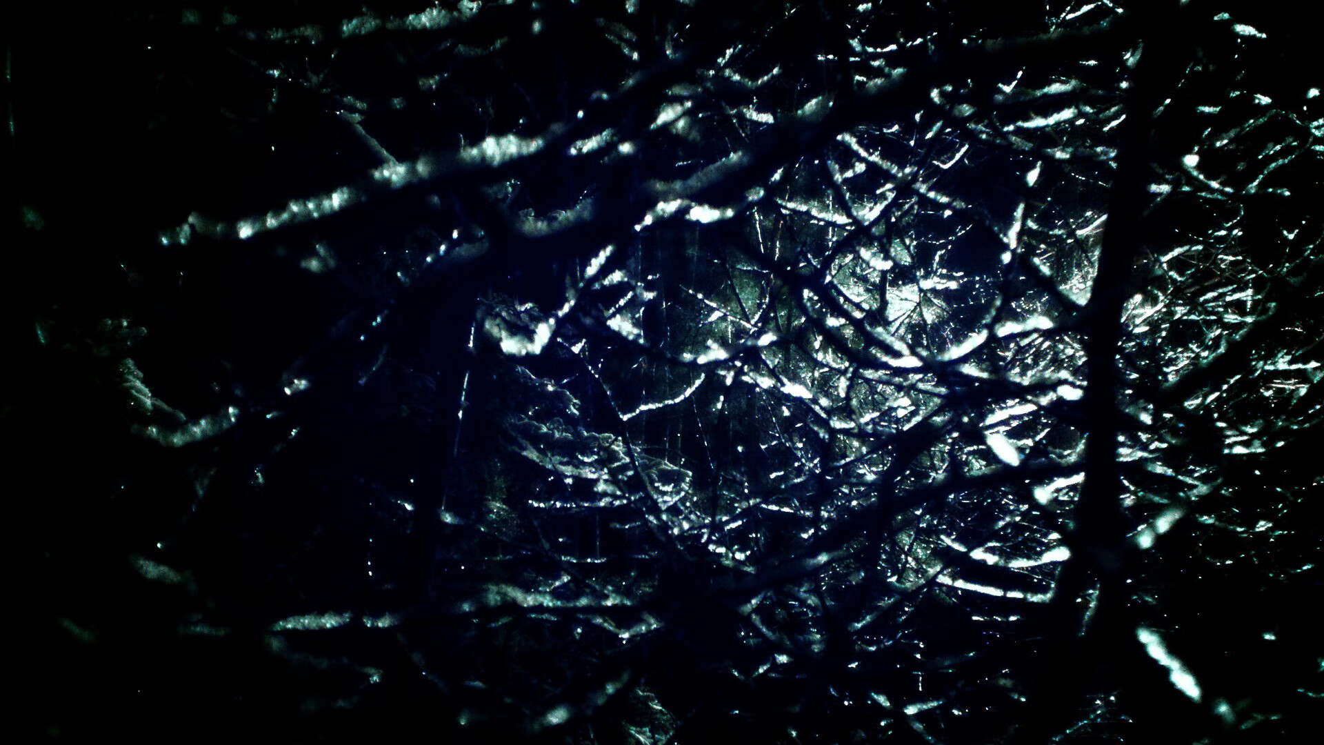 王薪凯三分准星稳定广东队攻防两端受益，王薪凯投三分视频